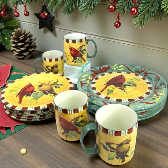 LENOX Winter Greetings Everyday Cardinal 12 pc Dinnerware Set for 4 With Box - Picture 2 of 14